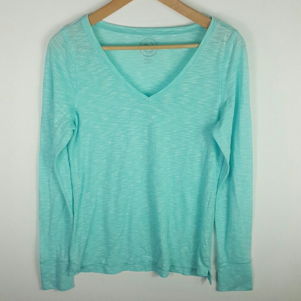 Long Sleeve v-neck top Juniors Large